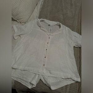 NEW WITH TAGS OLD NAVY LINEN SET